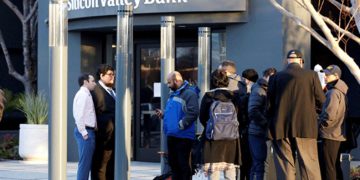 آیا فناوری‌های مالی، کاسبی بانک‌ها را کساد می‌کنند؟