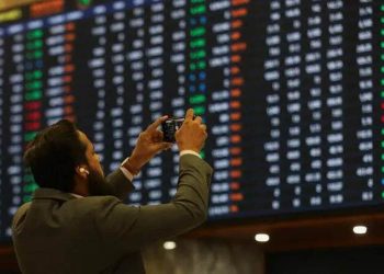 شکست مقاومت تاریخی شاخص کل بورس با قدرت پول حقیقی