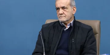 قطع برق بخش‌های تولیدی و صنایع آخرین انتخاب است