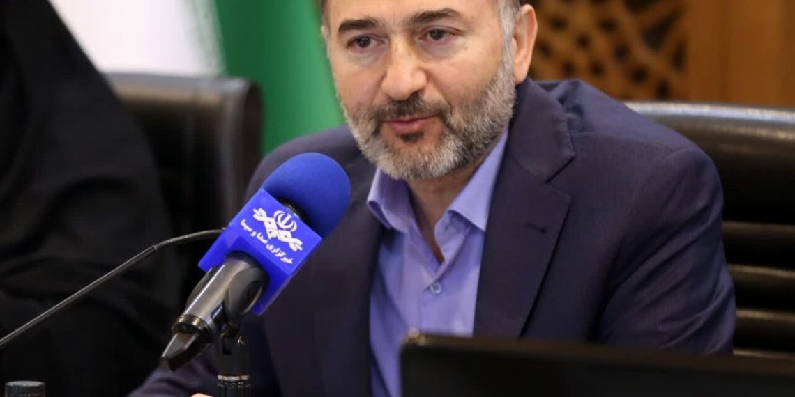 تولیدکنندگان بیش از ۳ ماه در صف دریافت ارز می‌مانند!