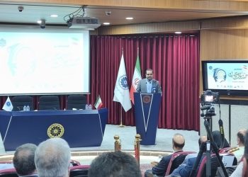معاون وزیر صمت: صادرات غیرنفتی کشور با اصلاح سیاست ارزی به ۶۰ میلیارد دلار می‌رسد
