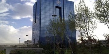 وعده‌های ارزی بانک مرکزی عملی نشده است