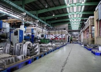 کاهش ۱۱ درصدی تحویل برق به صنایع در پنج ماه نخست