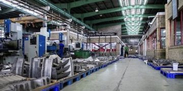 کاهش ۱۱ درصدی تحویل برق به صنایع در پنج ماه نخست