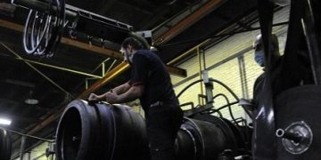 حمایت از صنایع موجود و مدیریت منابع ارزی، اولویت بودجه ۱۴۰۵