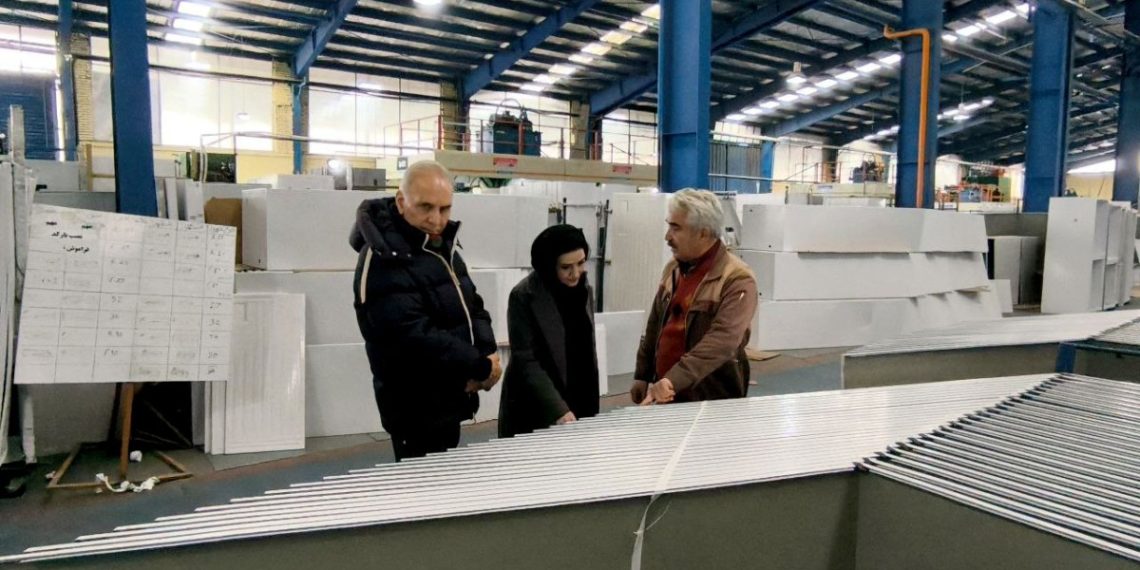 دبیرکل انجمن صنایع لوازم خانگی از کارخانه الکترواستیل بازدید کرد