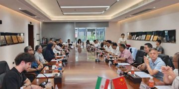 دیدار دبیرکل انجمن صنایع لوازم خانگی ایران با فعالان صنعتی و تجاری چین
